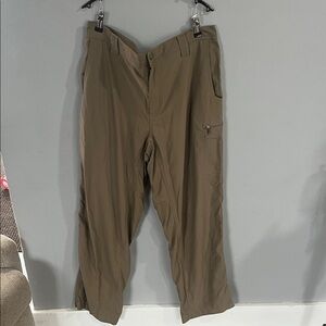 Men's Columbia GRT Versatile Brown Cargo Pants 34